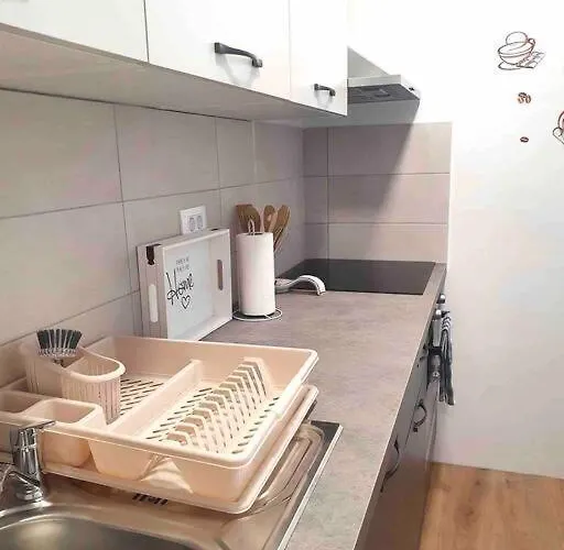 Flat Near The Center With Free Parking *